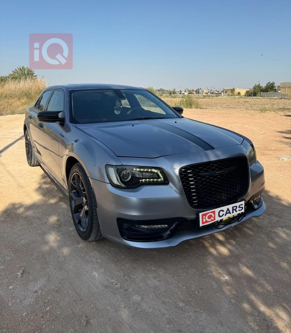 كرايسلر 300